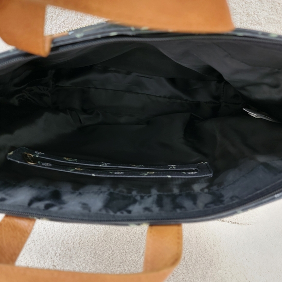 Thirty One Women's Step Up Tote In Ditzy Daisy Print NWOT - Picture 11 of 14